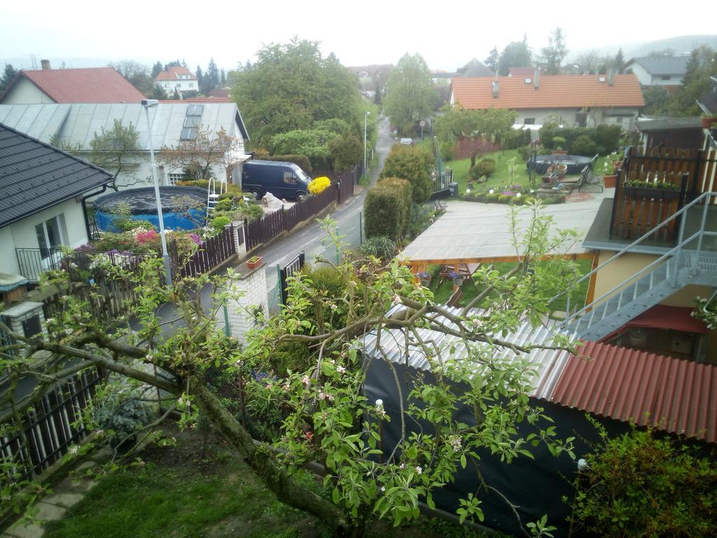 Apartments Zbraslav Прага Екстер'єр фото